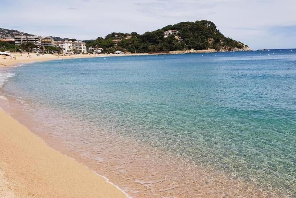 Somriu Apartament Fenals Platja Lloret de Mar Bagian luar foto