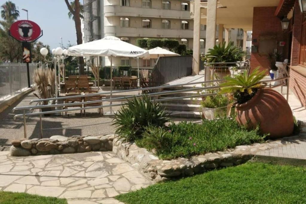 Somriu Apartament Fenals Platja Lloret de Mar Bagian luar foto