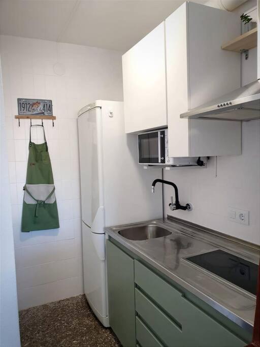 Somriu Apartament Fenals Platja Lloret de Mar Bagian luar foto